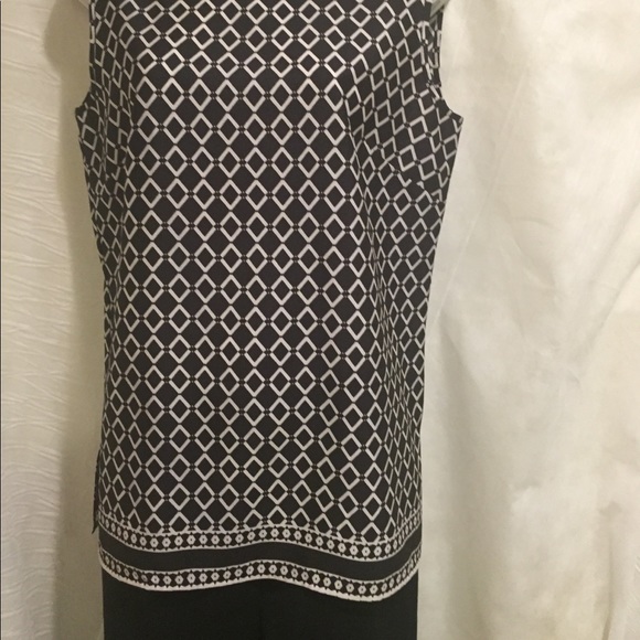 🛍2for$40 Sleeveless black and white blouse NWOT - Picture 3 of 6